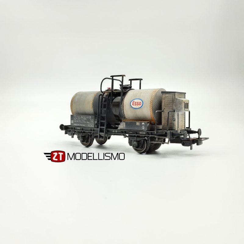 2TBS63 - Carro elaborato tipo Mbe FS "ESSO" con garitta - Epoca III - H0