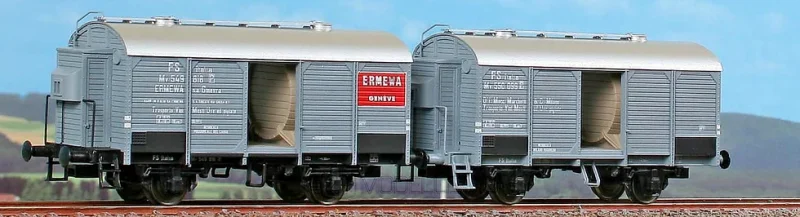 ACME 45057 - Set di due carri con garitta tipo Mv FS per trasporto vino “Marchetti” e “ERMEWA” – H0