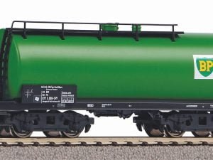 Piko 95352 - Carro cisterna a carrelli FS con garitta frenatore "BP" - H0