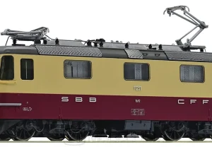Roco 71405 - Re4/4ˡˡ 11251 SBB in livrea TEE - H0