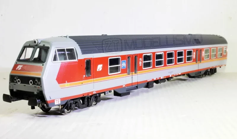ViTrains 3154 - Carrozza semipilota TE MD di 2°cl FS "Mazinga" - H0