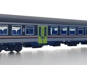 ViTrains 3197 - Carrozza passeggeri MDVC di 2°cl in livrea DTR - H0