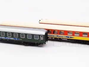 ACME 55234 - Set 2 di tre carrozze "Apfelpfeil"/"Freccia della Mela" - H0