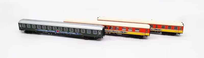 ACME 55234 - Set 2 di tre carrozze "Apfelpfeil"/"Freccia della Mela" - H0