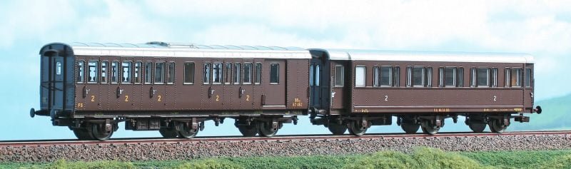 ACME 55282 - Set di due carrozze passeggeri tipo 1931R FS di 2°classe composto da una Biy 34.000 e una BDiy 67.000 in livrea castano - H0
