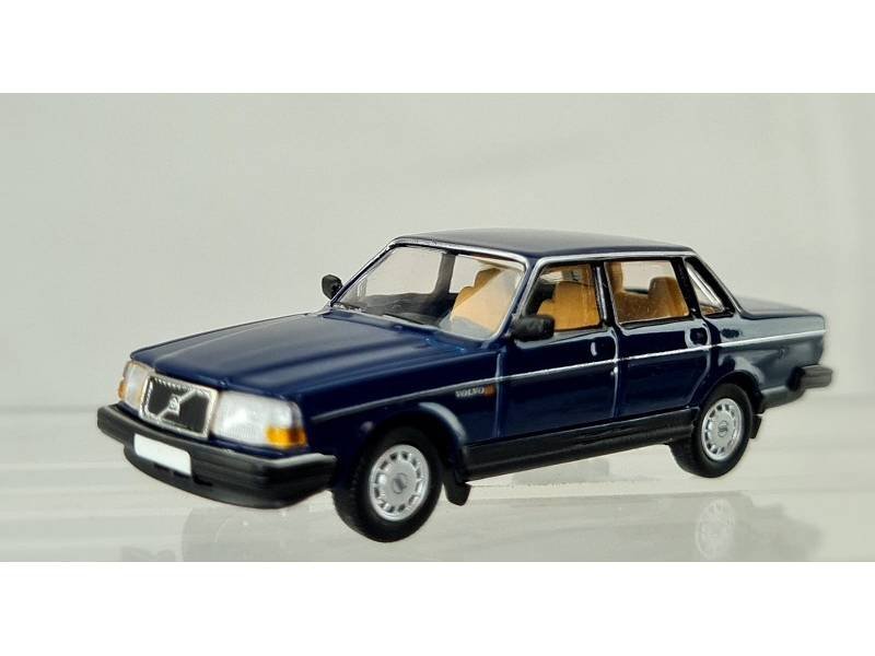 PCX87 870416 - Volvo 240 Blu Scuro - H0