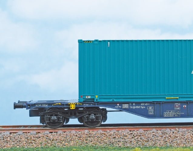 ACME 40420 - Carro intermodale Tipo Sgnss CEMAT da 60' caricato con una cassa mobile furgonata “Trenitalia” - H0