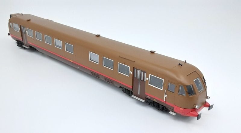 OsKar 2064 -Rimorchio pilota Le800.010 FS in livrea Castano Isabella - H0