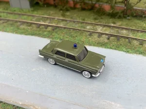 Blackstar BS00046 - Fiat 1800 "POLIZIA STRADALE", verde con lampeggiante - H0