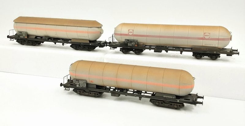 2T Modellismo 2TAC45094 - Set tre carri tipo Zagkk per trasporto gas FS sporcati - modelli base ACME - H0