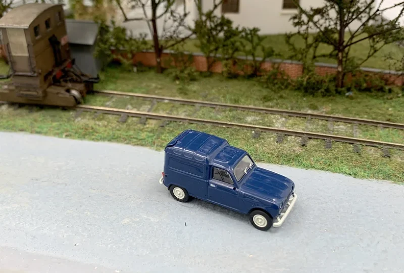Brekina 14728 - Renault R4 Fourgonette - H0