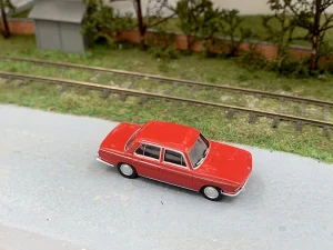 Brekina 24419 - BMW 2000 - H0