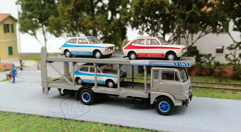 PIBK58478Ab - set FIAT 642 + 3 Fiat 127 “Abarth" - H0