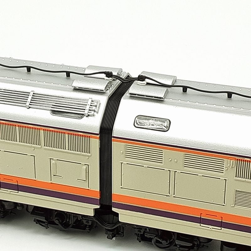 ACME 60595 - Locomotiva E 646 081 navetta, Dep. Milano Sm. livrea MDVC - H0