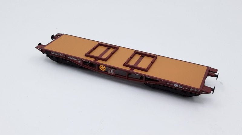 ACME 40221 - Carro FS Rlmmp-t per trasporti di mezzi corazzati con calzatoie fisse - H0