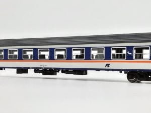 ViTrains 3271 - Carrozza MDVE di 2a Cl. "Sleeperette" con illuminazione interna - H0