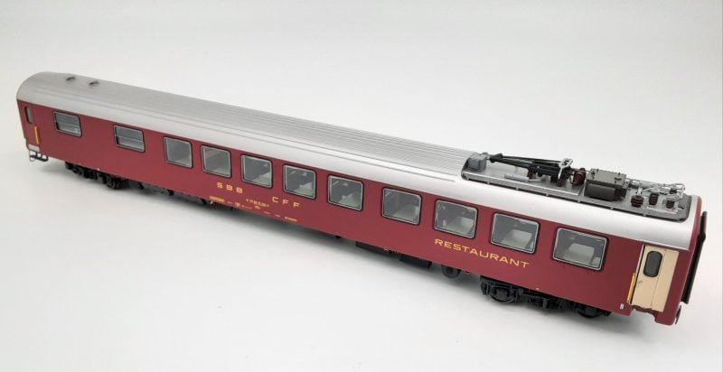 L.S. Models 472005	- UIC-X RIC WRm ristorante, Rosso, logo vecchio, tetto grigio, SBB - H0