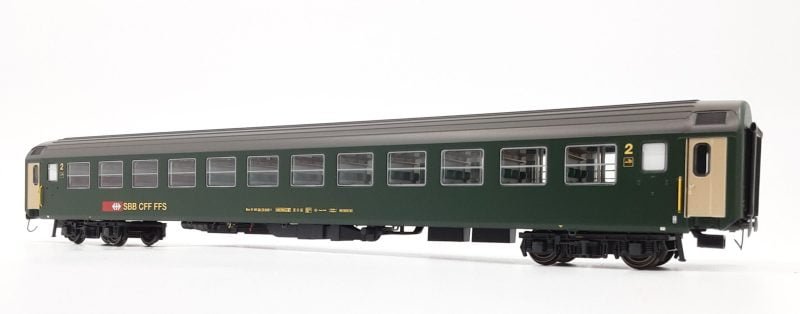 L.S. Models 472007	- UIC-X RIC Bm 2'cl verde, Logo nuovo, 12 comparti, tetto grigio, SBB - H0