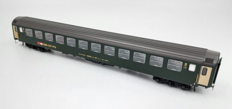 L.S. Models 472007	- UIC-X RIC Bm 2'cl verde, Logo nuovo, 12 comparti, tetto grigio, SBB - H0