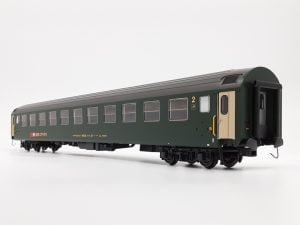 L.S. Models 472008	- UIC-X RIC Bm 2'cl verde, Logo nuovo, 11 comparti, tetto grigio, SBB - H0