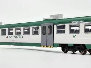 OS.KAR 2085 - Trenord Le.763 138, livrea Trenord, carrozza intermedia - H0