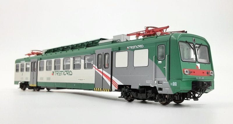 OS.KAR 2082 - Elettromotrice Trenord ALe 582 039 + Carrozza intermedia Le 562 012, livrea Trenord - H0