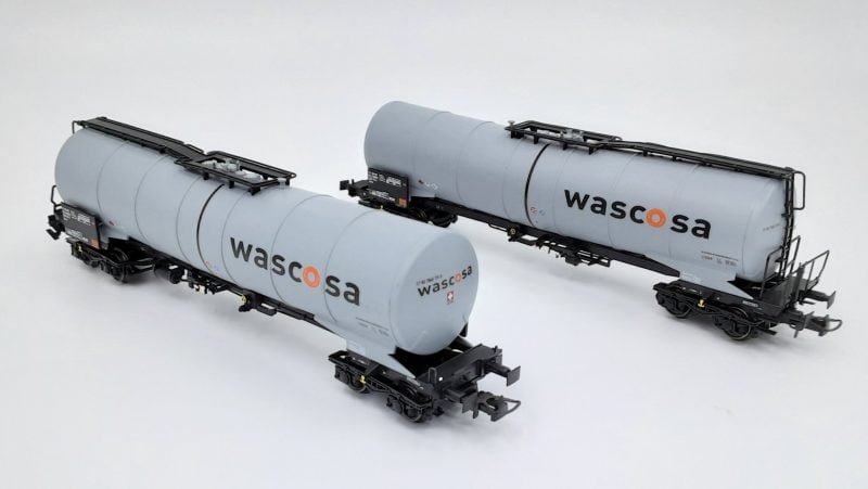 B-models VB-81060 - Set 2 carri da cisterna D-Wasco, livrea grigio chiaro, scritta piccola - H0