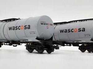 B-models VB-81060 - Set 2 carri da cisterna D-Wasco, livrea grigio chiaro, scritta piccola - H0