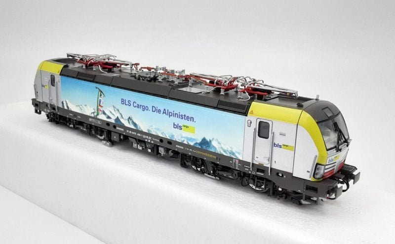 LS17115 - Vectron Re475.405 CH-BLSC BLS Cargo "Alpinisti", Frontali verdi, 4 pantografi CH/D/A/I/NL - H0