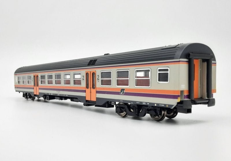 ViTrains 3149 - Carrozza MDVC di 2a- H0