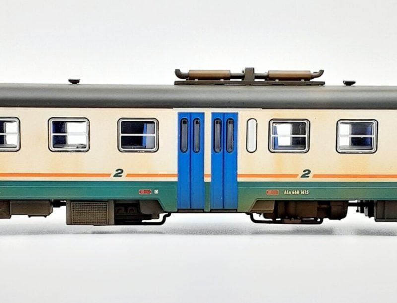 2T2765 - ALn 668.1615 FS in livrea XMPR DCC Sound, sporcata - H0