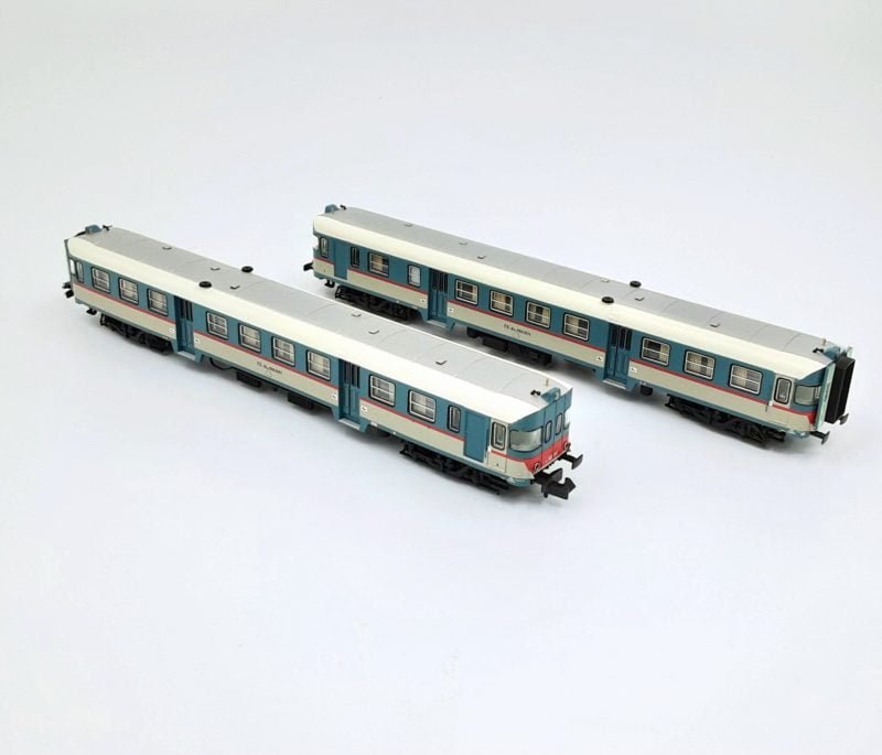 Arnold HN2551 - Set di 2 automotrici ALn 668.1067+ ALn668.1074,in livrea d'origine  con vetri curvi, FS - N