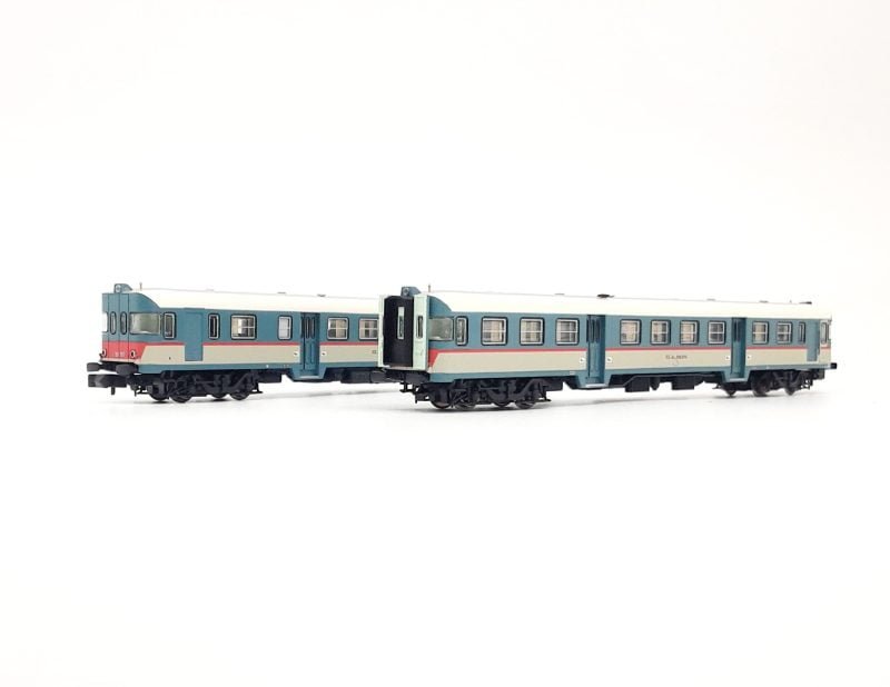 Arnold HN2551 - Set di 2 automotrici ALn 668.1067+ ALn668.1074,in livrea d'origine  con vetri curvi, FS - N