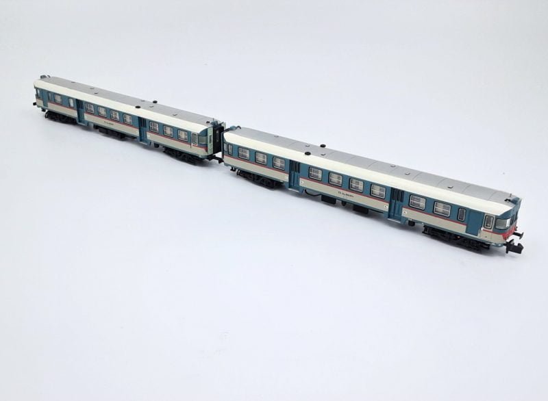 Arnold HN2551 - Set di 2 automotrici ALn 668.1067+ ALn668.1074,in livrea d'origine  con vetri curvi, FS - N