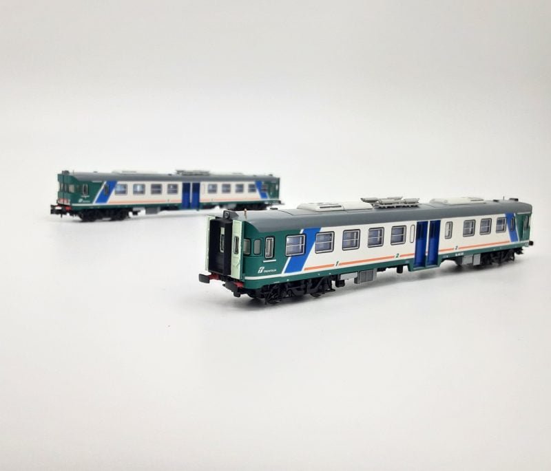 Arnold HN2553 - Set di 2 automotrici ALn 668.1231 + ALn668.1212 in livrea XMPR, vetri piani, climatizzate, FS - N