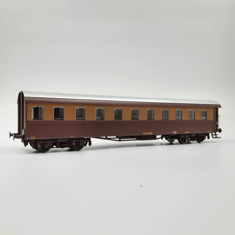 ACME 51170 - Carrozza Cellulare Tipo Kz 48605 FS per trasferimento detenuti, livrea Castano Isabella - Epoca III - H0