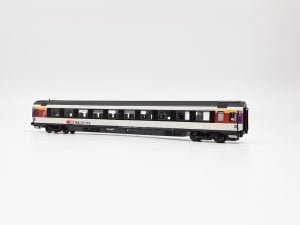 LS Models 47373 - Carrozza EC Apm SBB di 1° classe, livrea bianca e nera con fascia rossa corta - Epoca VI - H0