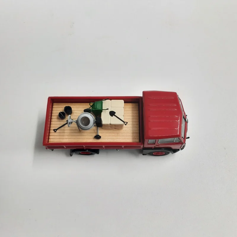 PIBK 58600/1 - FIAT 642 cassonato rosso con carico di materiali per cantiere edilizio - Epoca IV - H0