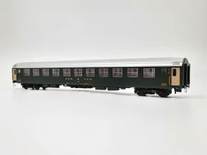 PI9721 - Carrozza cuccette tipo UIC-X RIC Bc SBB-CFF-FFS di 2° classe a 10 compartimenti in livrea verde con logo vecchio - Epoca IVa - H0